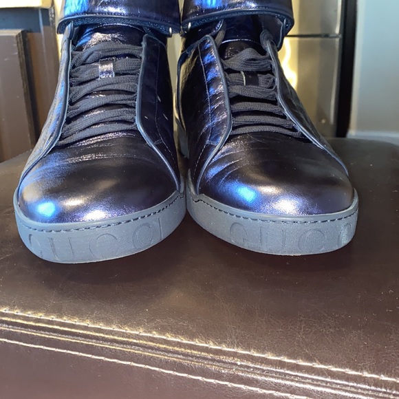 Vintage Gucci Leather Mid Tops. Dark Metallic Blue. Red Soles. Men’s Size 12.5 - Picture 4 of 13